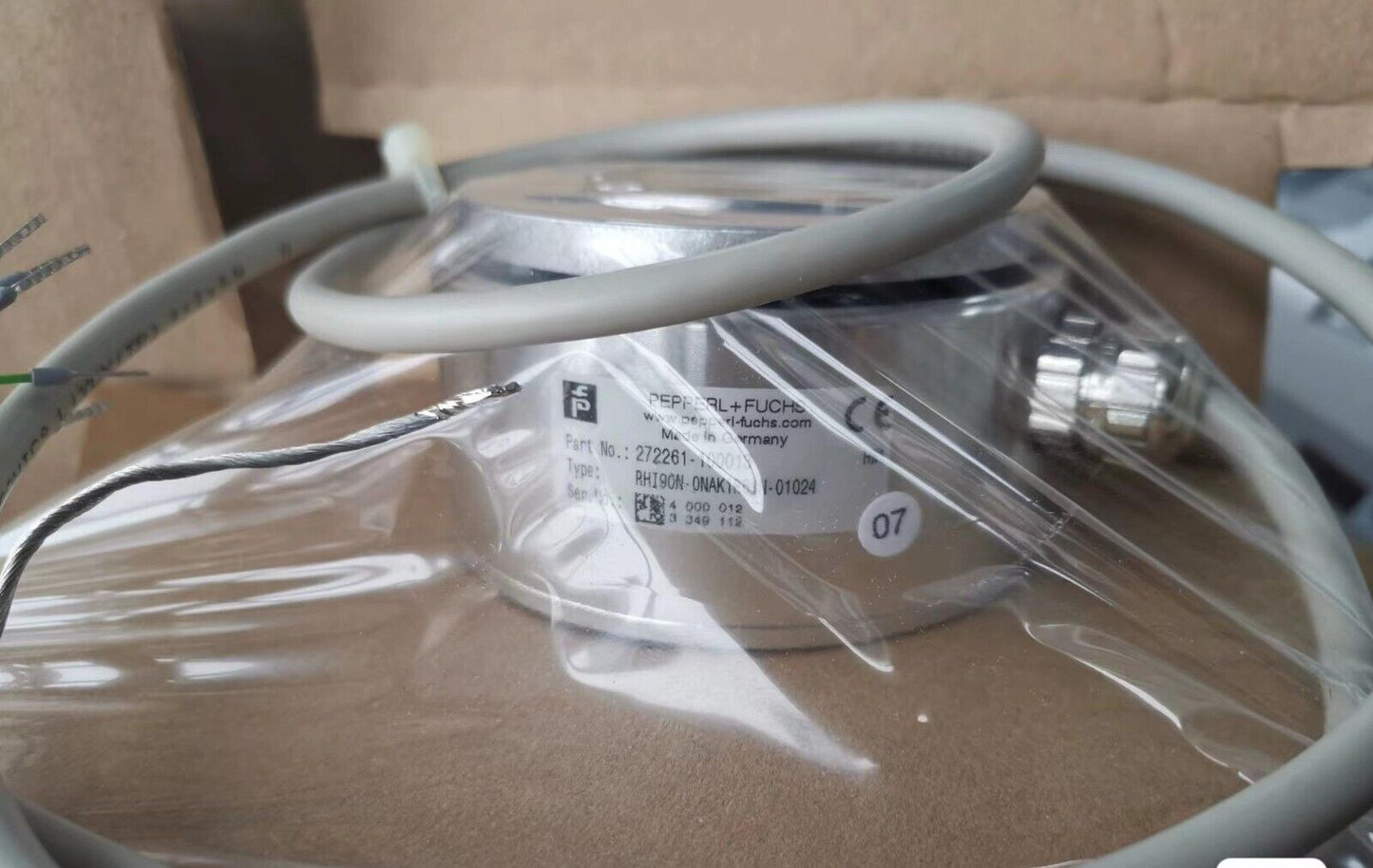 New Rhi90n-Onak1r61n-01024 Encoder by DHL or FedEx #Vhy1 Ch Direct
