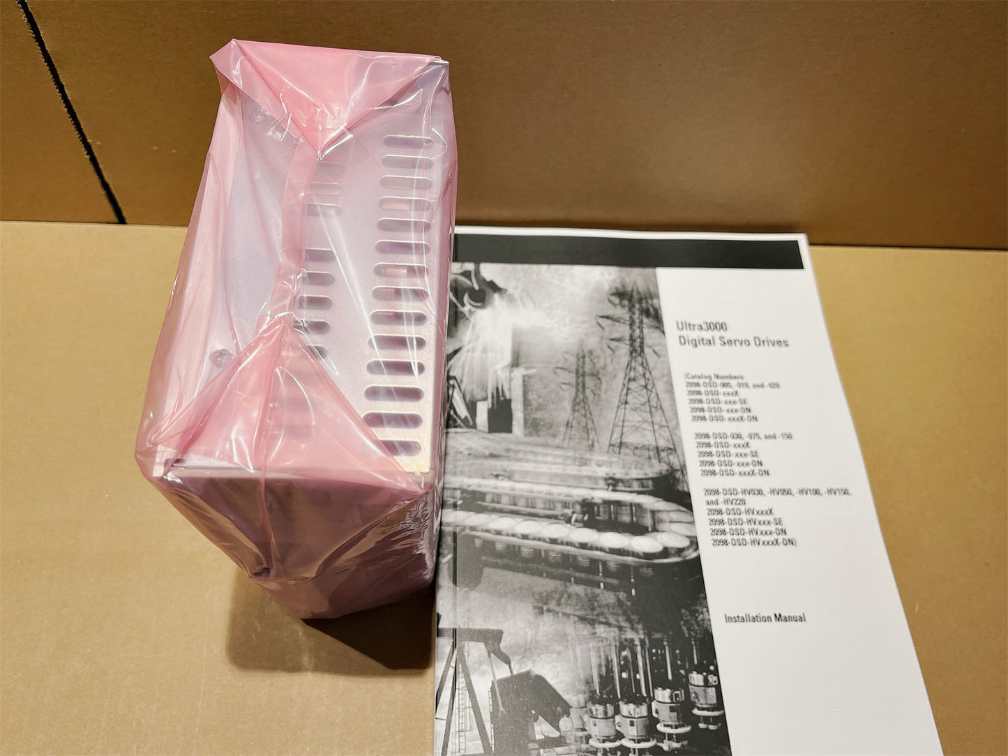 محرك سيرفو ألين برادلي 2098-DSD-005X-NV1 الجديد