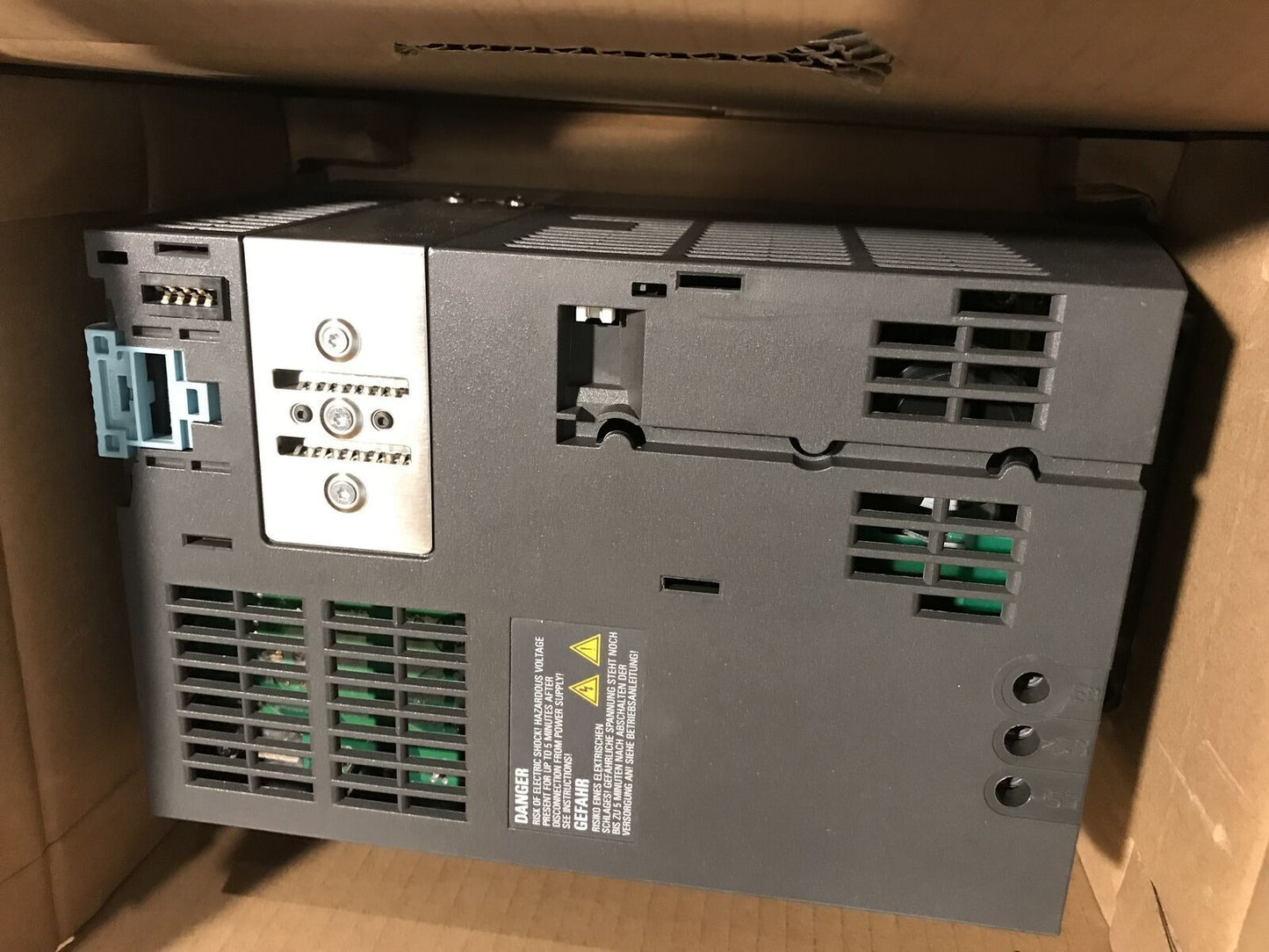 New 6SL3210-1SE21-8AA0 Power Module Fast Ship