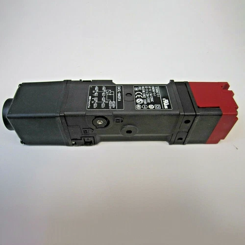 1PC Omron D4SL-N4DFA Safety Door Switch Fast Ship