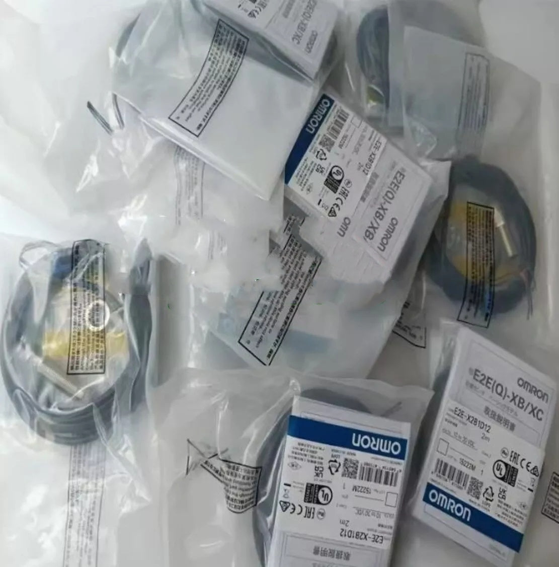 100% New For Omron E2E-X2B1DL12 2M Proximity Sensor Fast Ship