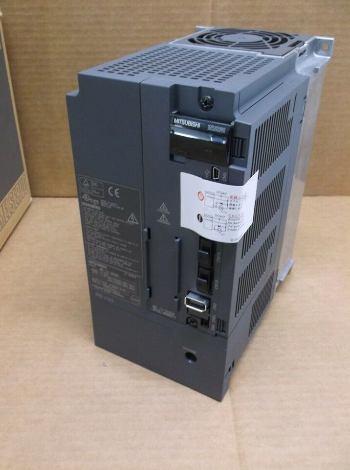 New Mitsubishi MR-J3-350B4 Servo Drive MRJ3350B4 DHL Expedited Shipping