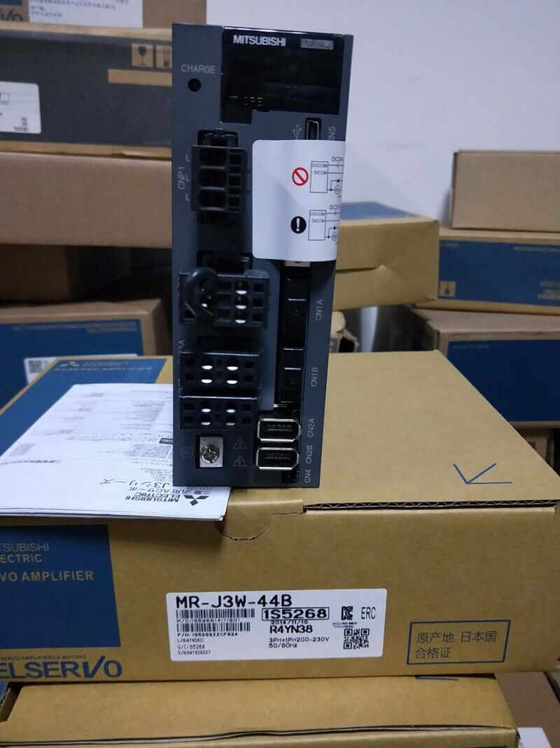 New Mitsubishi MR-J3W-44B Servo Drive MRJ3W44B Expedited Shipping