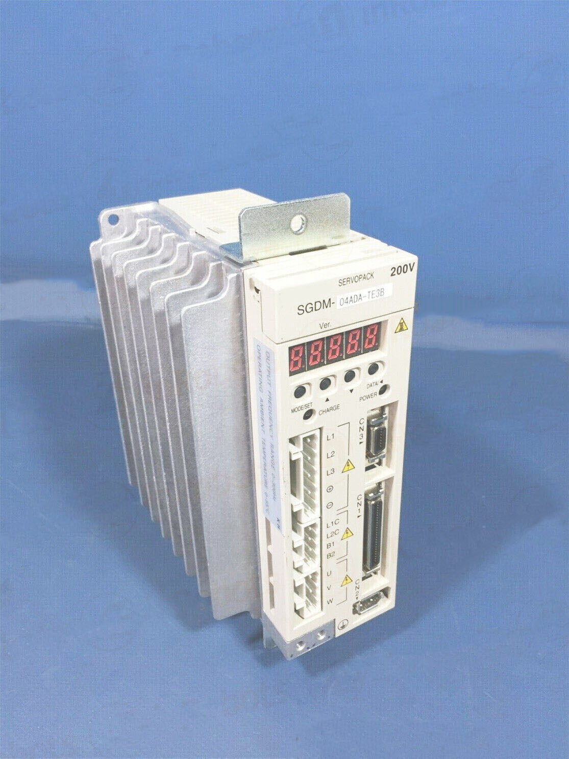 New Yaskawa SGDM-04ADA-TE3B Servo Drive Fast Ship