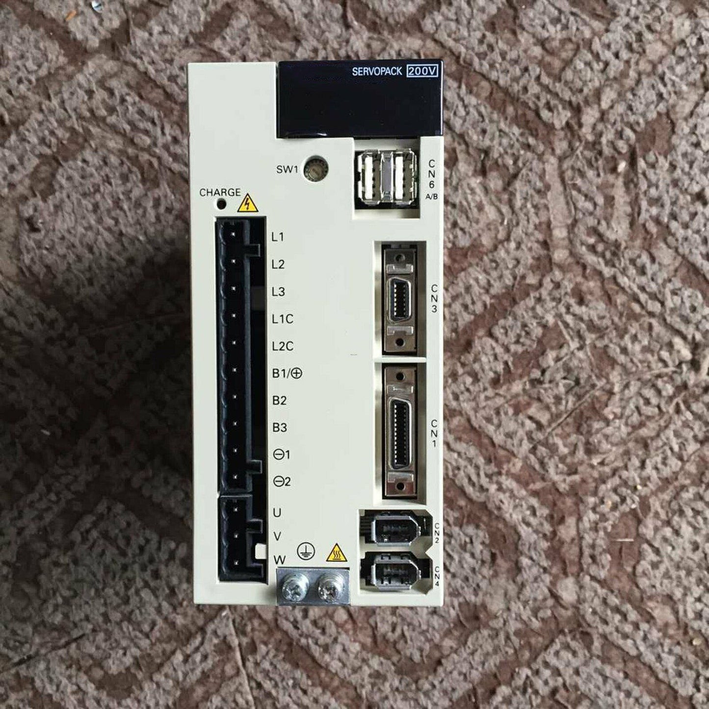 New Yaskawa SGDS-04A12AY506 Servo Drive Fast Ship