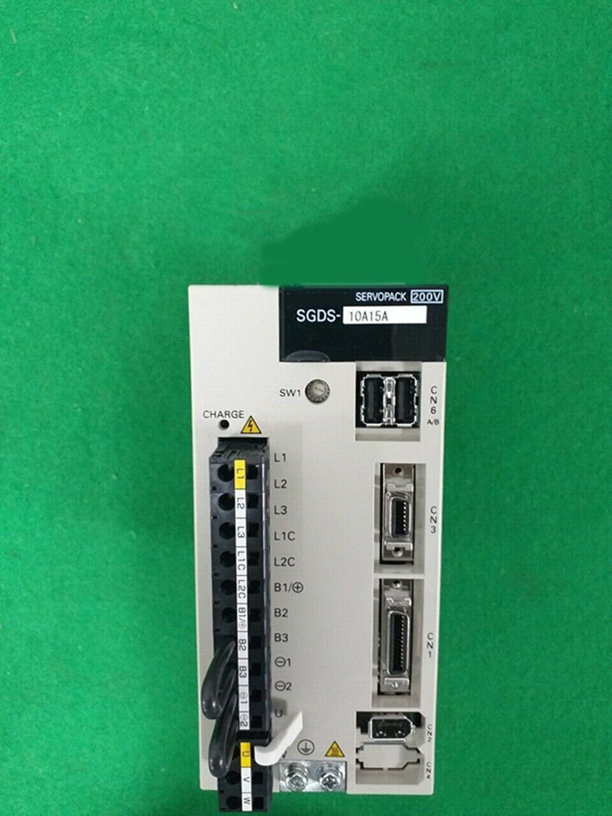 New Yaskawa SGDS-10A15A Servo Drive Fast Ship