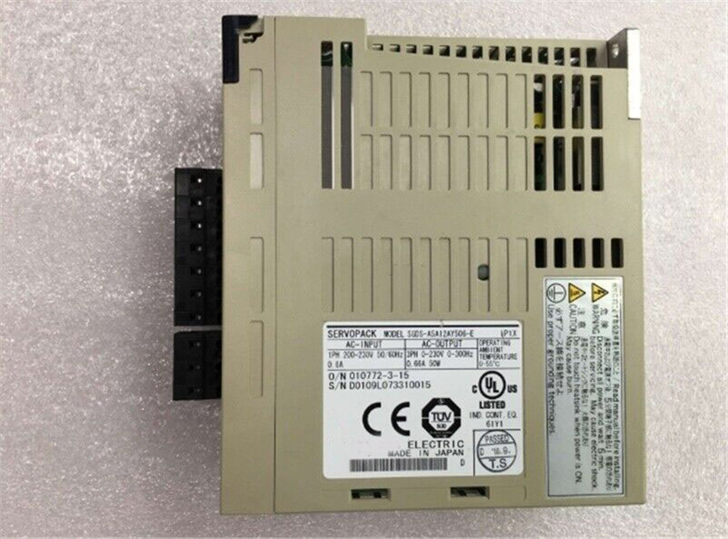 1PC Mitsubishi MR-J2S-100A Servoantrieb 1KW 5AMP 200-230V 50/60HZ 6AMP 170V 360HZ MRJ2S100A Servoantrieb Neuer In-Box-Schnellvertrieb mit einem Jahr Garantie