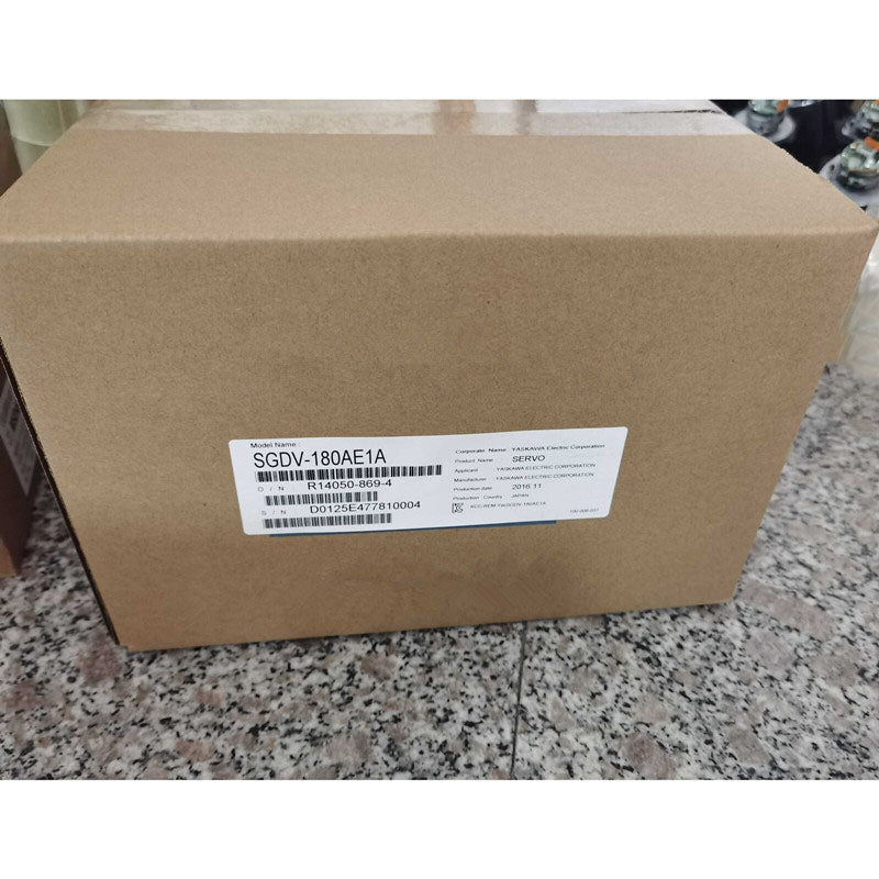 1PC Mitsubishi MR-J2S-100A Servoantrieb 1KW 5AMP 200-230V 50/60HZ 6AMP 170V 360HZ MRJ2S100A Servoantrieb Neuer In-Box-Schnellvertrieb mit einem Jahr Garantie