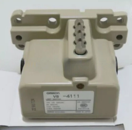 1PCS NEW FOR Limit switch VB-4111 Fast Ship