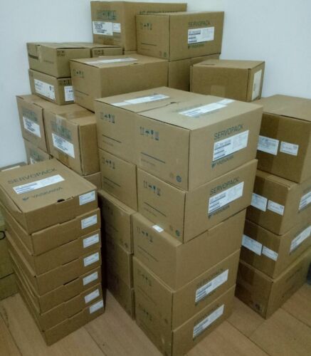 1 قطعة جديد في صندوق ياسكاوا SGMGH-20A5A2B محرك معزز SGMGH20A5A2B عبر DHL