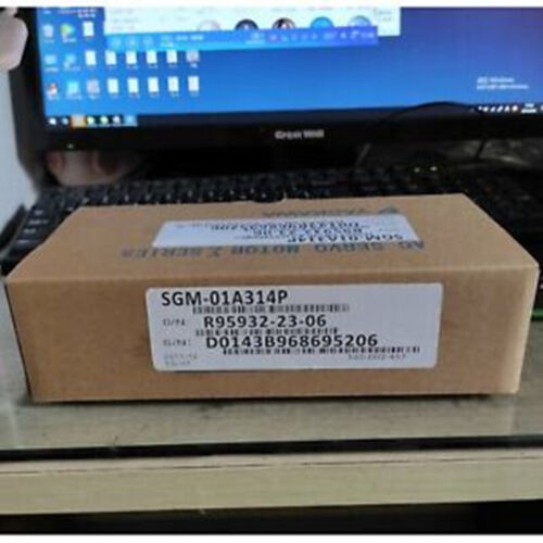 1PC Neuer Yaskawa SGM-01A314P Servomotor SGM01A314P Schnelles Schiff Ein Jahr Garantie