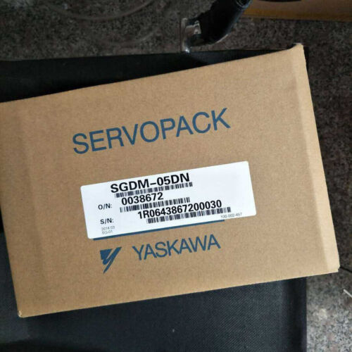 1PC New Yaskawa SGDM-05DN Servo Drive SGDM05DN Via Fedex/DHL