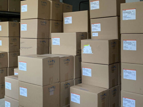 1PC New Yaskawa SGDS-15A12AY524 Servo Drive SGDS15A12AY524 Via DHL/Fedex