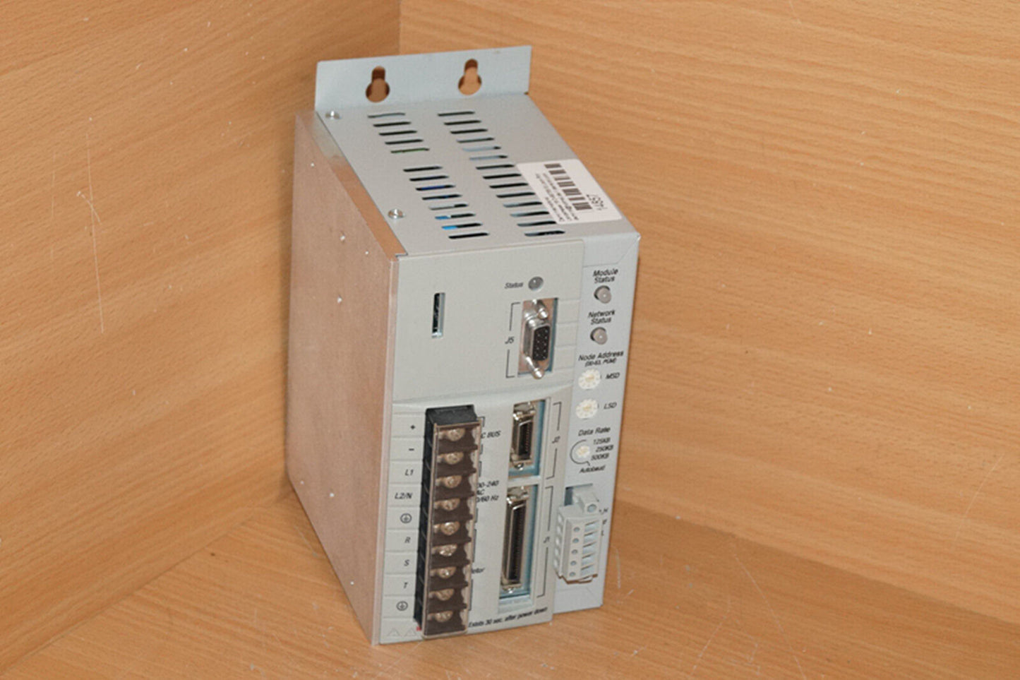 New Allen Bradley 1398-DDM-005X-DN Servo Drive