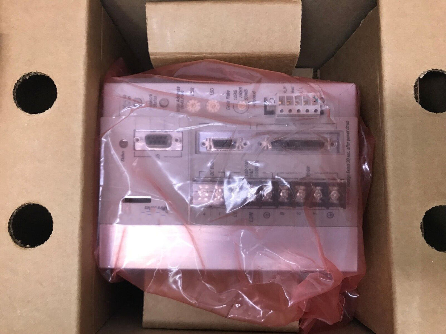 New Allen Bradley 1398-DDM-009X Servo Drive