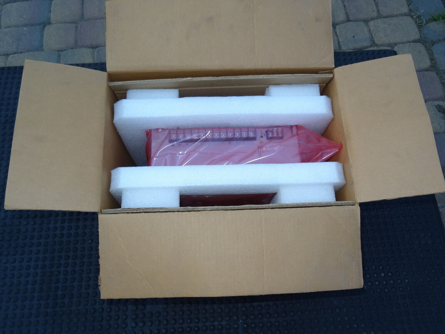 محرك سيرفو ألين برادلي 2098-DSD-150X-DN الجديد