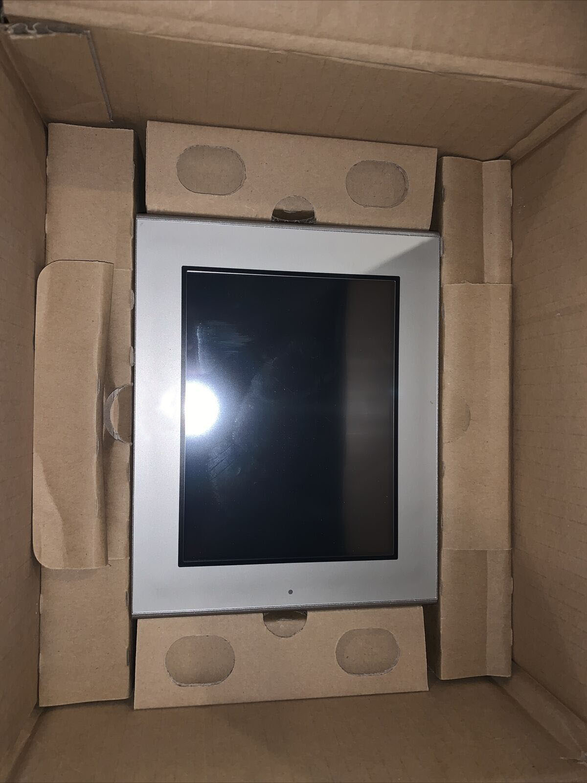 New Pro-face AGP3400-T1-D24-FN1M Touch Screen Fast Ship