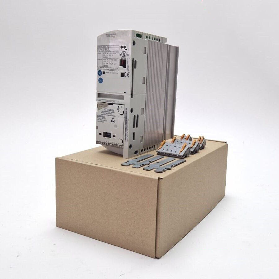 New LENZE E82EV552_2B Inverter