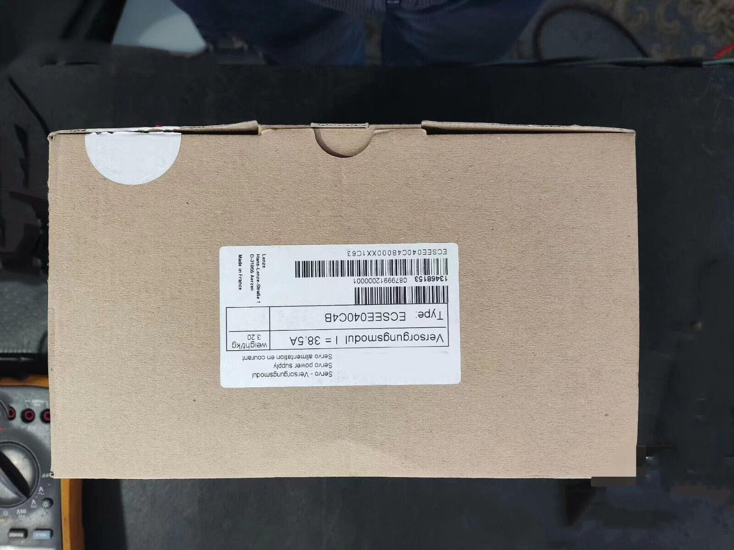 New LENZE ECSEE040C4B Inverter