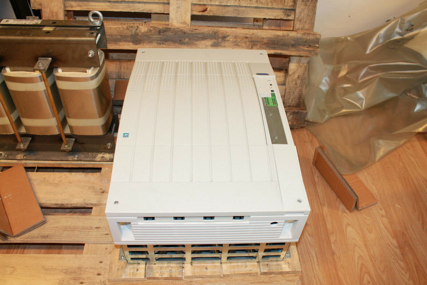 New LENZE EVF8227-E Inverter