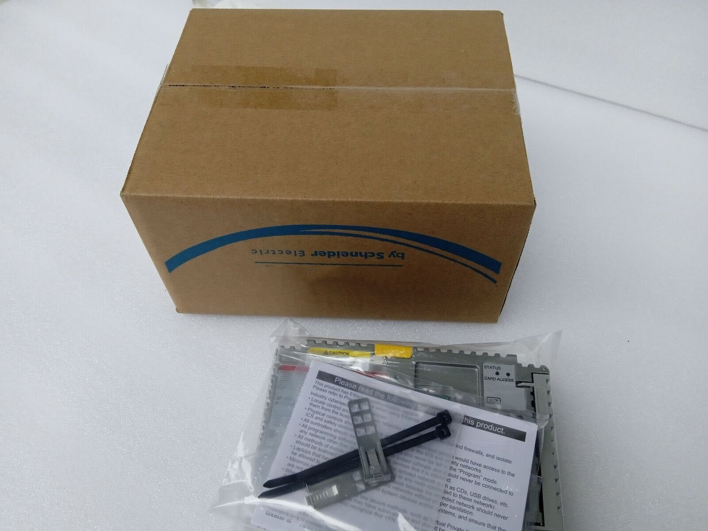 New Pro-face PFXSP5700TPD+PFXSP5B10 Touch Screen Fast Ship