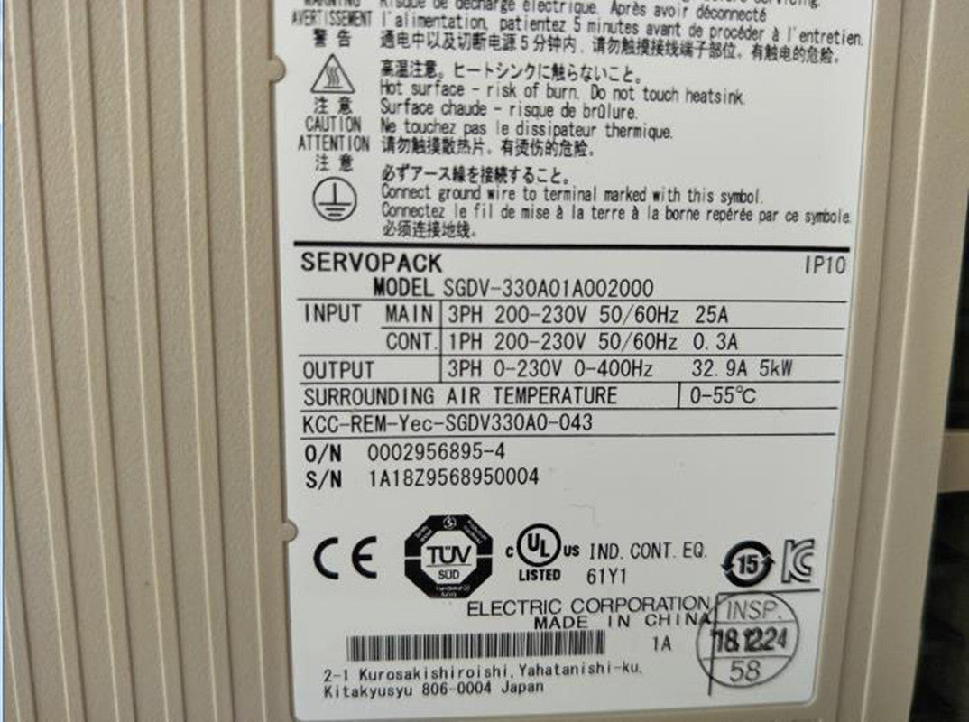 New Yaskawa SGDV-330A01A Servo Drive Fast Ship