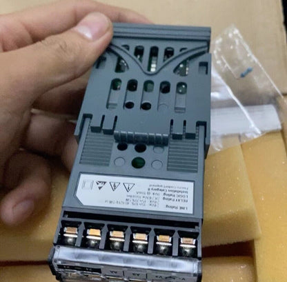 New 2132I Temperature Controller by DHL or FedEx #Vf1h Ch Business