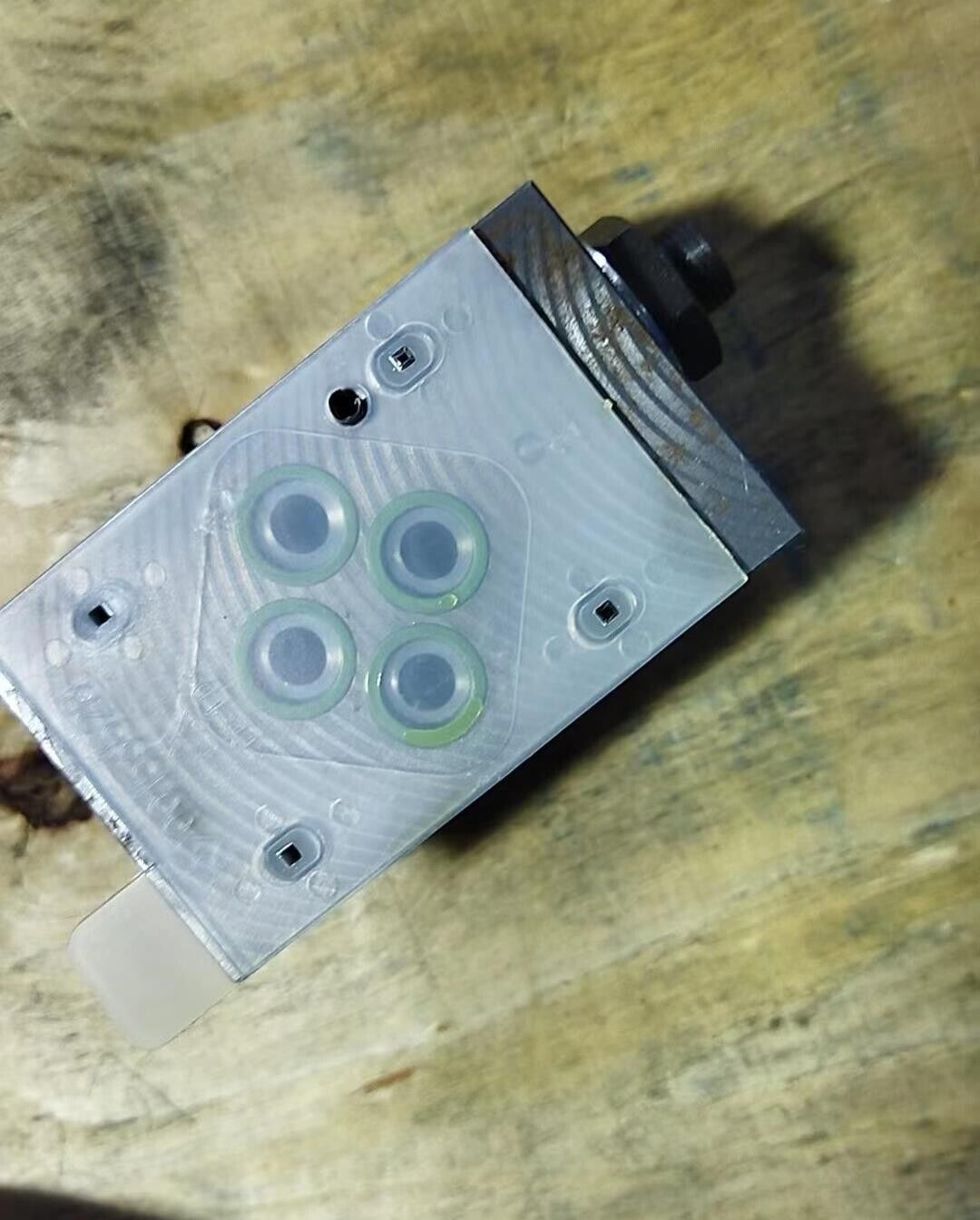 New R901170487 Z1fg 6P8-44/V Valve by DHL or FedEx #Vcv6 Ch Business