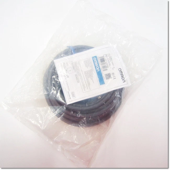 100% New For Omron E2EZ-X4D1-M1TGJ 0.3M Proximity Switch Sensor Fast Ship