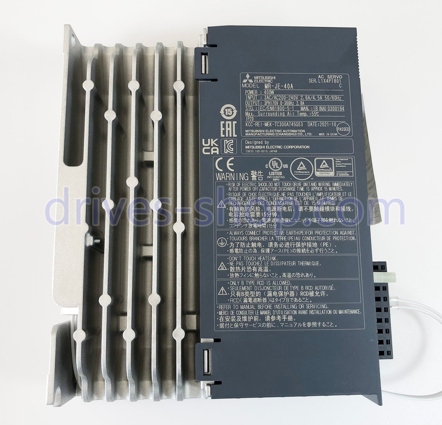 لمحرك سيرفو ميتسوبيشي MR-JE-40A في الصندوق MRJE40A 