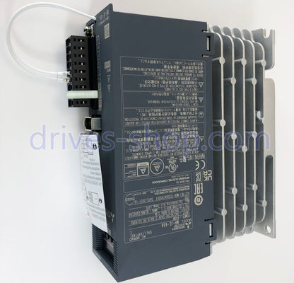 لمحرك سيرفو ميتسوبيشي MR-JE-40A في الصندوق MRJE40A 