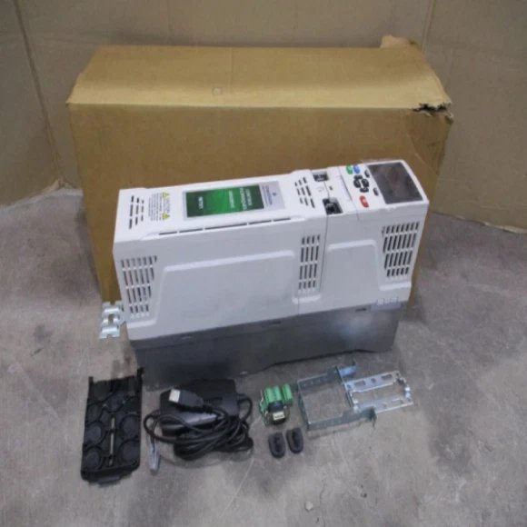 New Emerson Control Techniques M700-074 00770 A Servo Drive