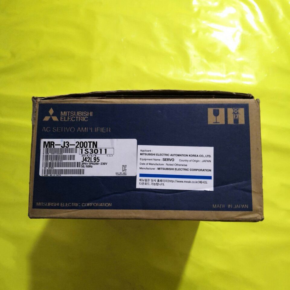 New Mitsubishi MR-J3-200TN Servo Drive MRJ3200TN DHL Expedited Shipping