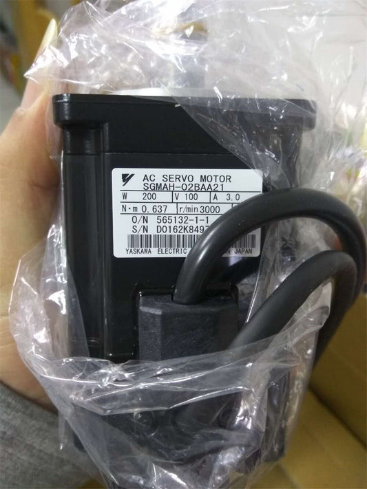 1PC New Yaskawa SGMAH-02BAA21 Servo Motor SGMAH02BAA21 Fast Ship