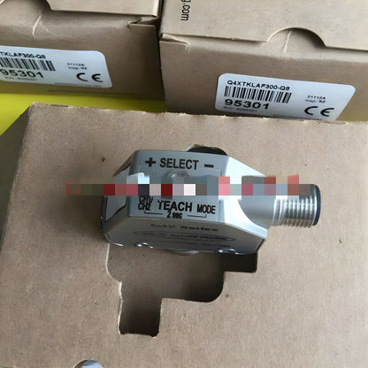 Sensor Q4xtklaf300-Q8 by Dhl or Fedex#B994 Cl China Supplier Platform