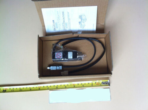 1PC Neue Yaskawa SGMMJ-A2B2B21 Servo Motor SGMMJA2B2B21 Über Fedex/DHL