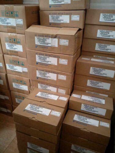 1 قطعة جديد ياسكاوا SGME-02VF12B محرك معزز SGME02VF12B الشحن السريع ضمان لمدة سنة واحدة 