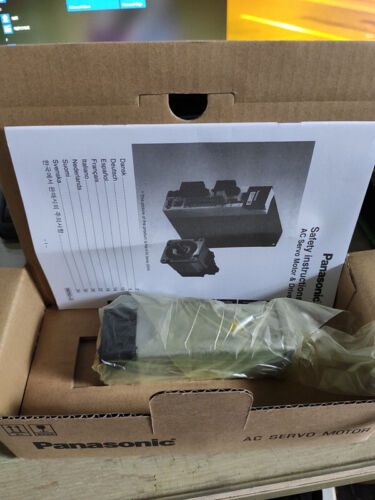 1PC New In Box MSMD012P1A Servo Motor Fast Ship