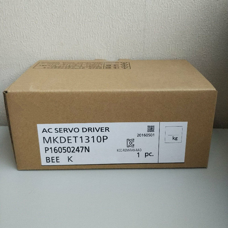 1PC Panasonic MKDET1310P AC Servotreiber 200 / 240V Eingang 50 / 60HZ MKDET1310P Neue In Box Schnelle Lieferung mit einem Jahr Garantie